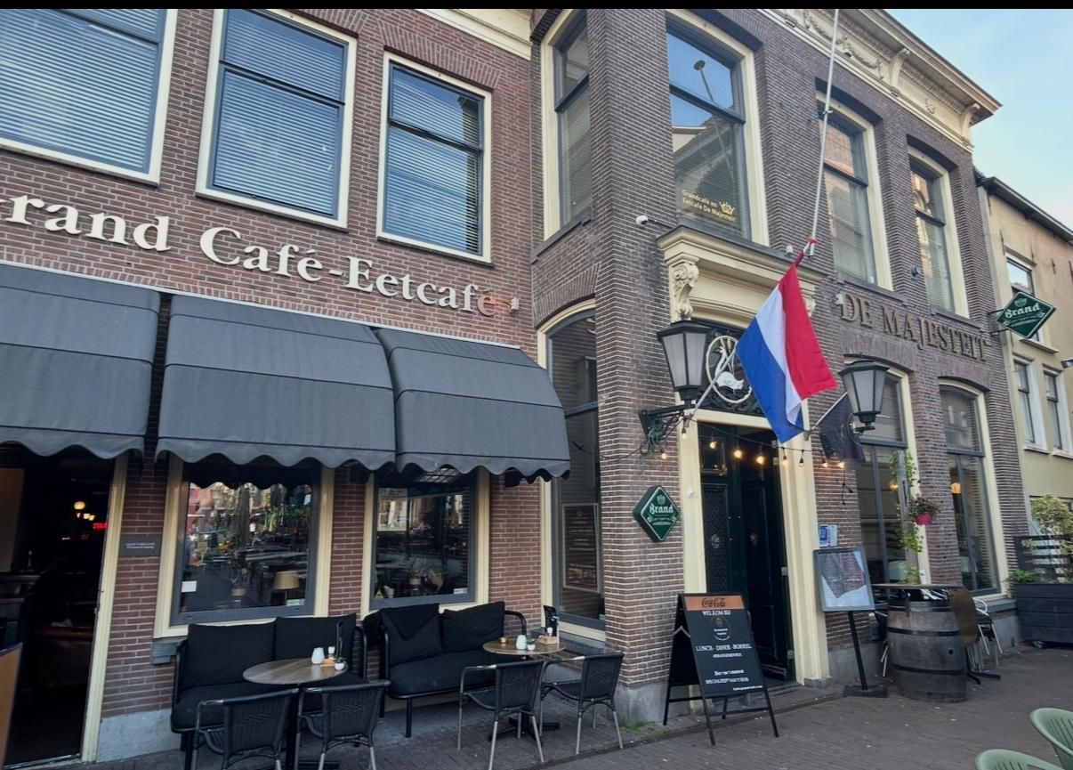 Grand-Eetcafé de Majesteit
